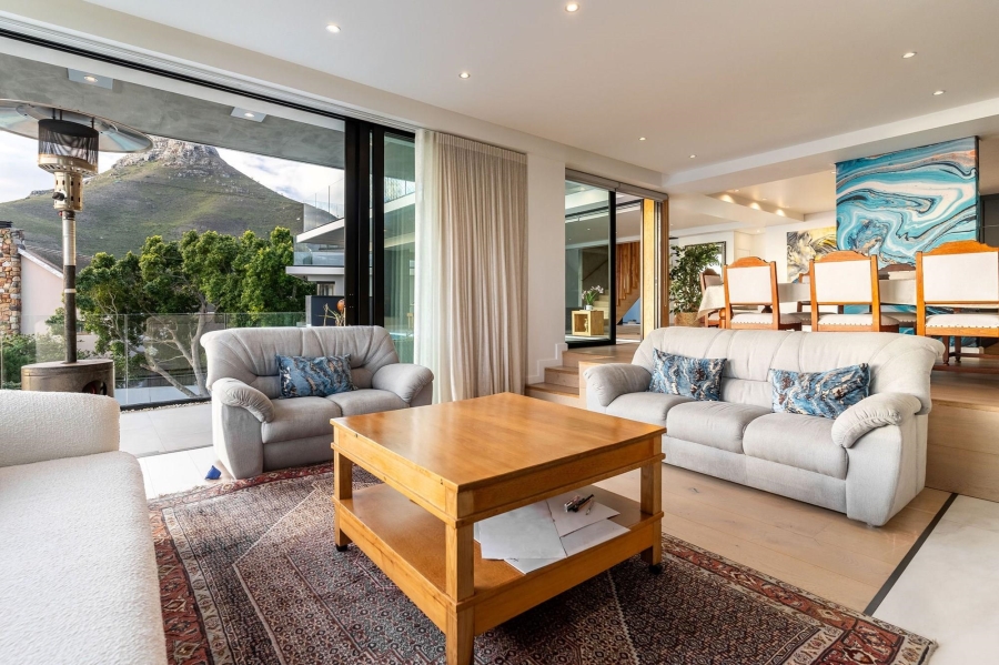 6 Bedroom Property for Sale in Camps Bay Western Cape